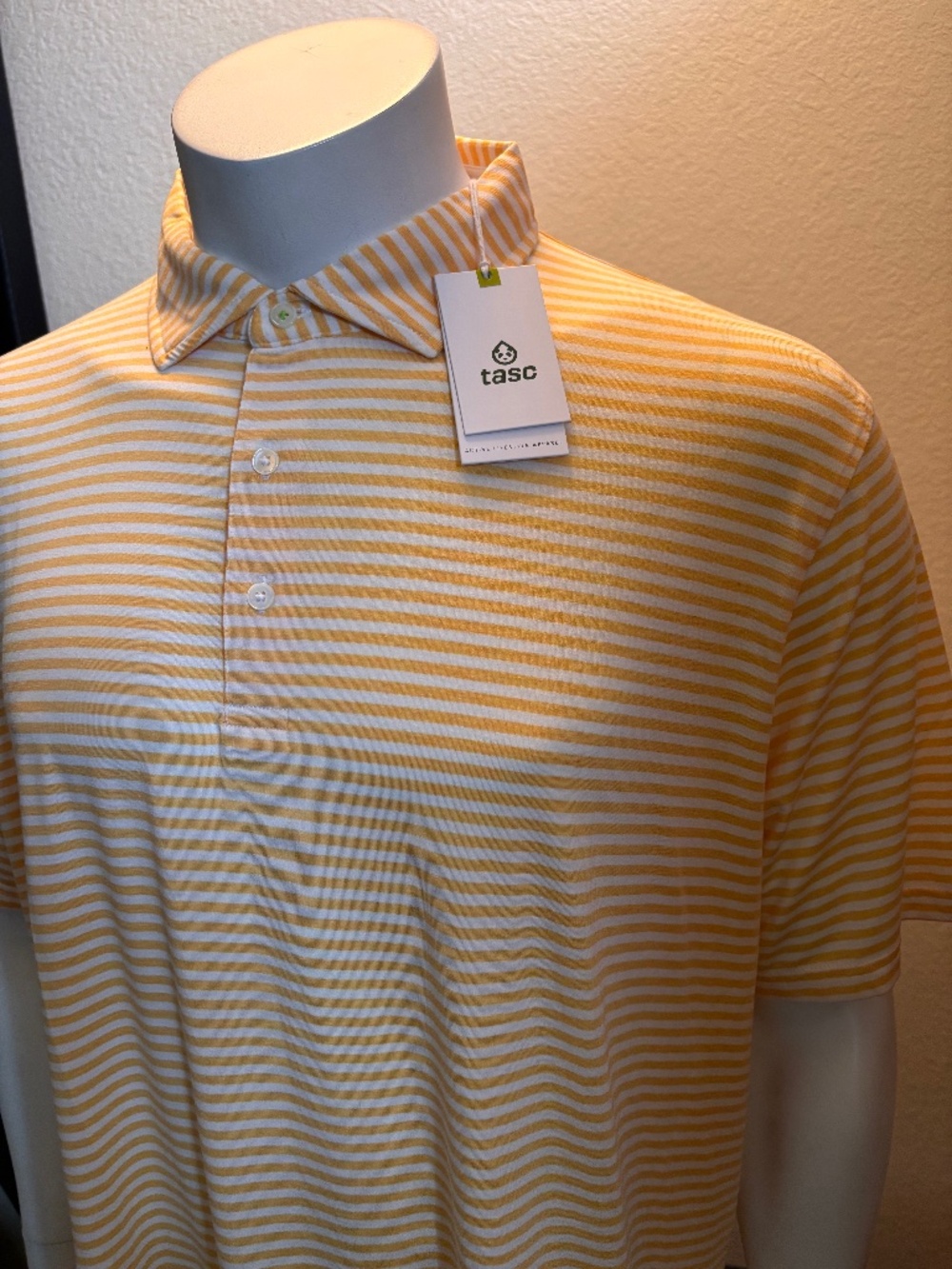 NWT $88 mens XXL TASC Cloud polo Sun Heather/White